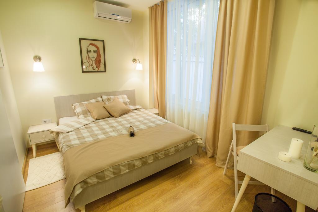Bed&Breakfast Kod Smilje Belgrade Exterior photo